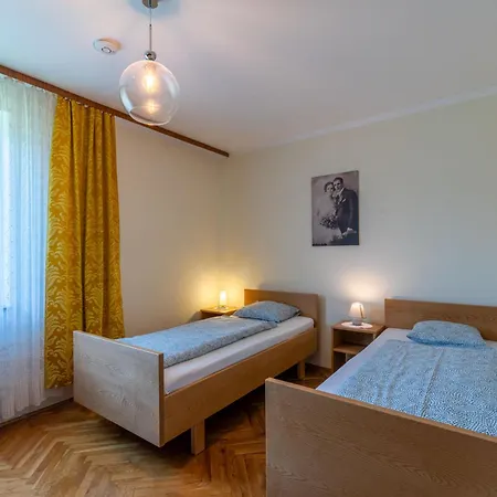 Pacher Apartment *